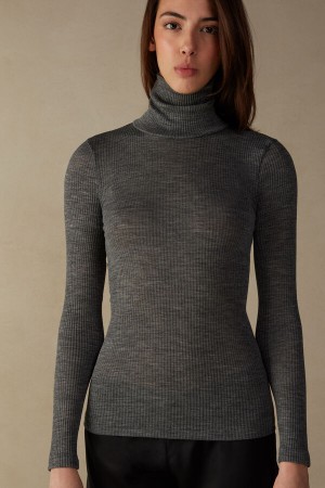 Intimissimi Long-sleeve High-Neck Tubular Top in Wol and Silk Grijs | BEJZR30286