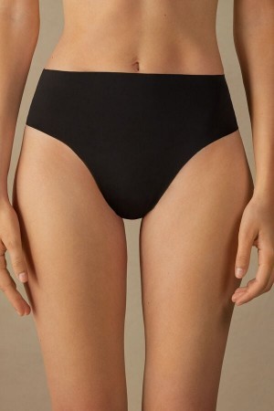 Intimissimi High Taille String in Seamless Ultralight Microfiber Zwart | BEJZR20637