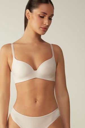 Intimissimi Adele Triangle Bra in Ultralight Microfiber Natural | EBEVG91635