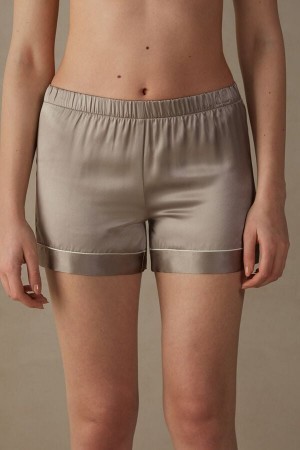 Intimissimi Silk Shorts with Contrast Trim Natural | XBEBH95885