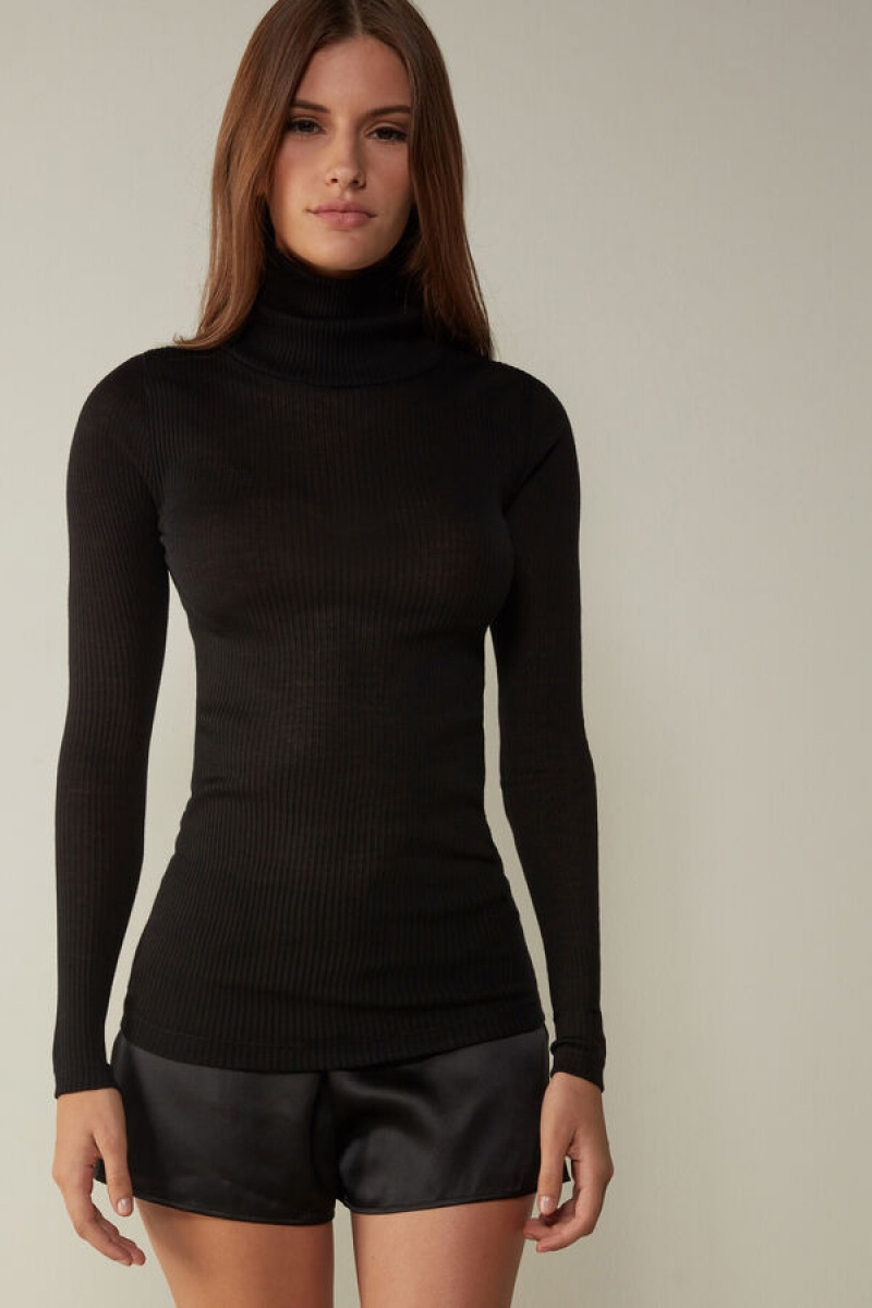 Intimissimi Long-sleeve High-Neck Tubular Top in Wol and Silk Zwart | SBEVO65786